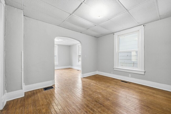 Building Photo - Charming 2-Bedroom, 1-Bath Home with Recent Updates!