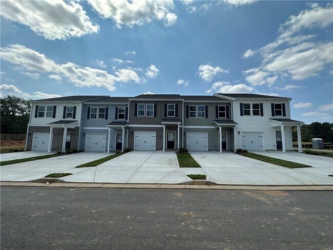 Building Photo - 115 Green Loop NW