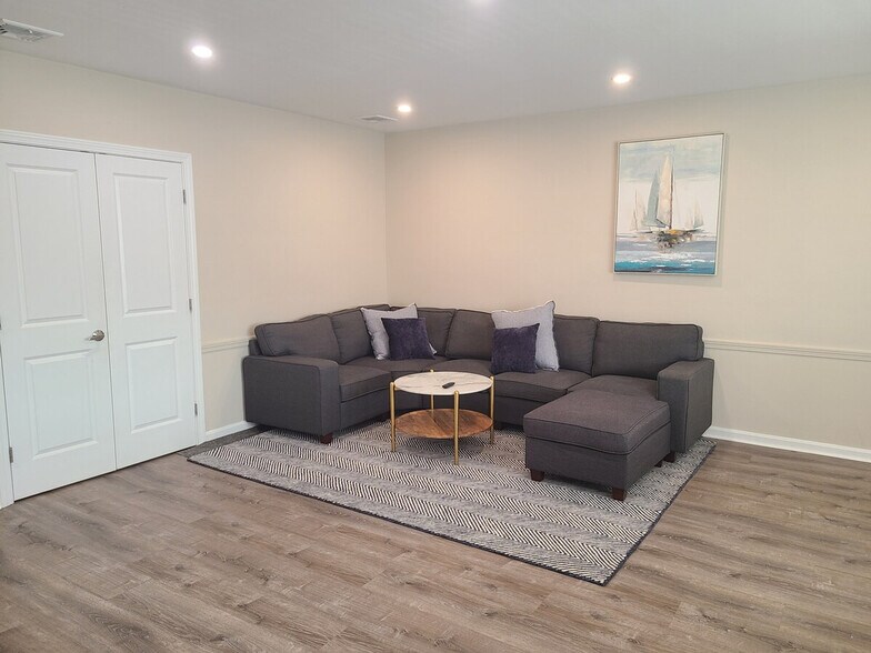 Building Photo - 22f Atlantic Ave