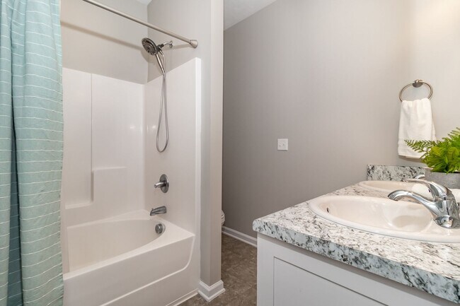 Building Photo - Like New, 4/2, Ranch Home In Grovetown!