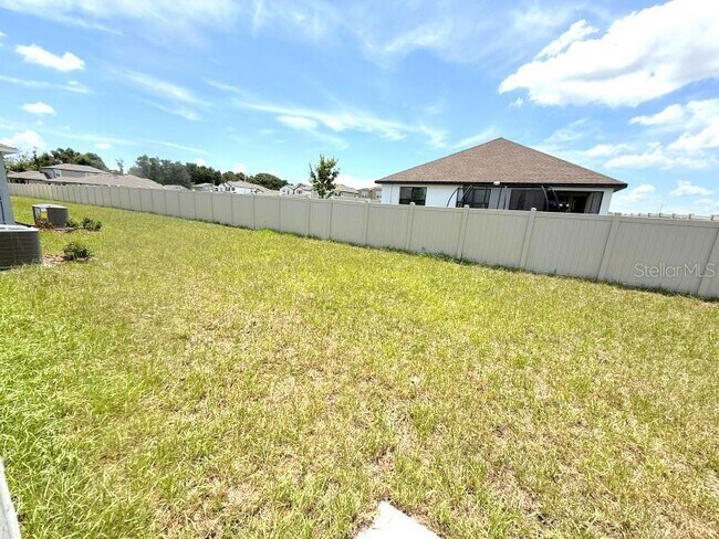 Building Photo - 38396 Pindos Dr