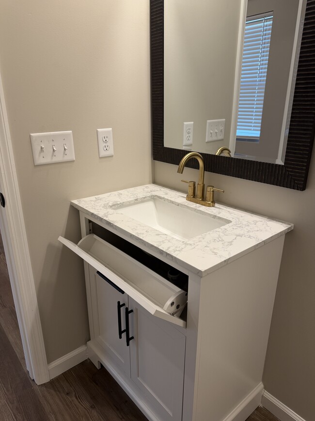 Building Photo - 3919 Crane St