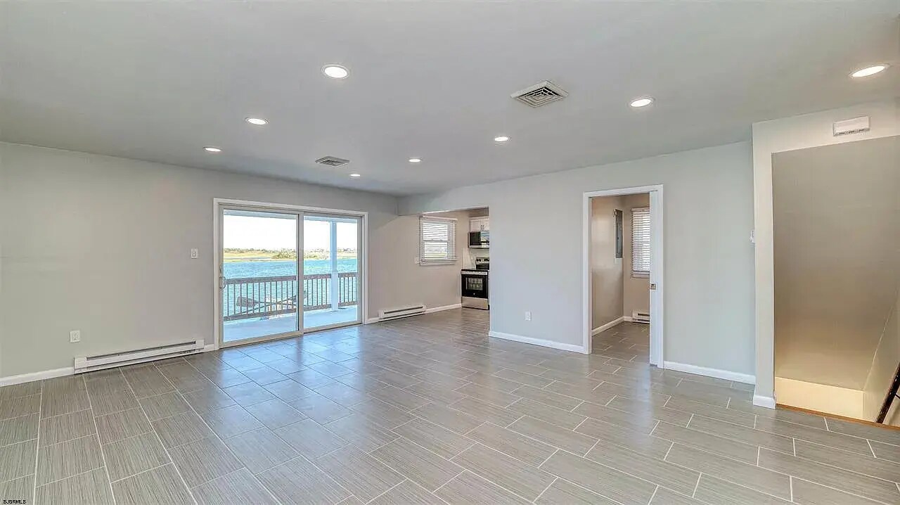 Building Photo - 6713 Monmouth Ave