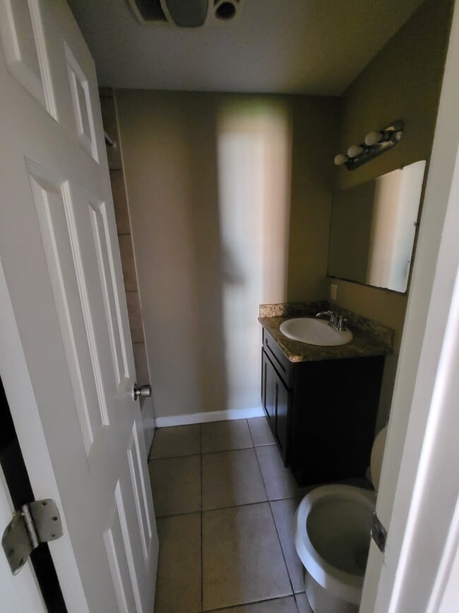 Building Photo - 9628 El Scott Ave