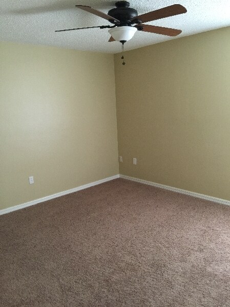 Building Photo - 2466 Pine Chase Cir