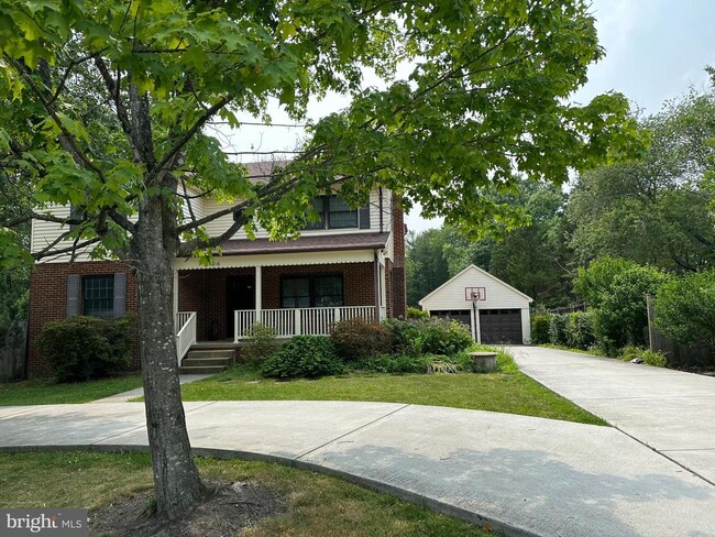 Building Photo - 4016 Trapp Rd