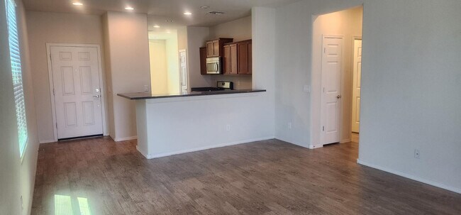 Building Photo - 26086 W Sequoia Dr