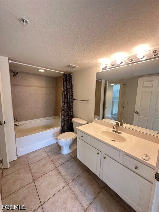 Building Photo - 4105 Residence Drive