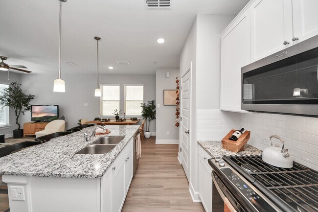 Building Photo - 5300 Berkeley Knl Cir
