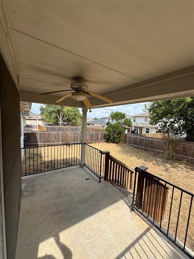 Building Photo - 2802 Greenlee Dr