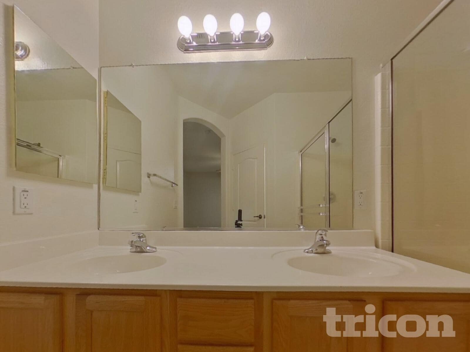 Building Photo - 11910 W Jackson St