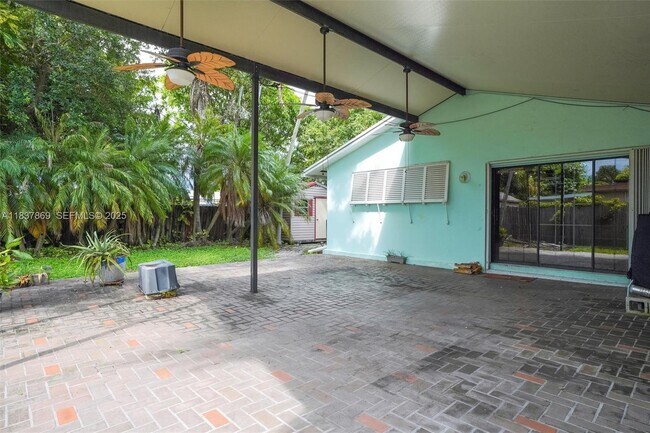 Building Photo - 11121 SW 203rd Terrace