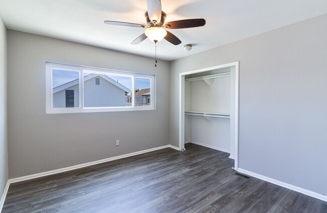 Building Photo - AVAILABLE NOW!!  WATERFRONT HOME ON MARINE...