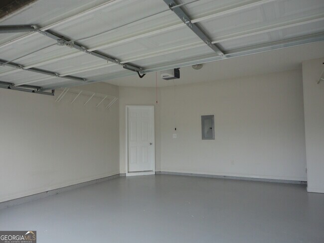 Building Photo - 1715 Crestwell Ln SW