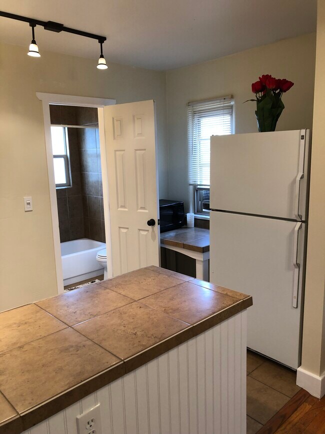 Building Photo - Platte 4 Plex