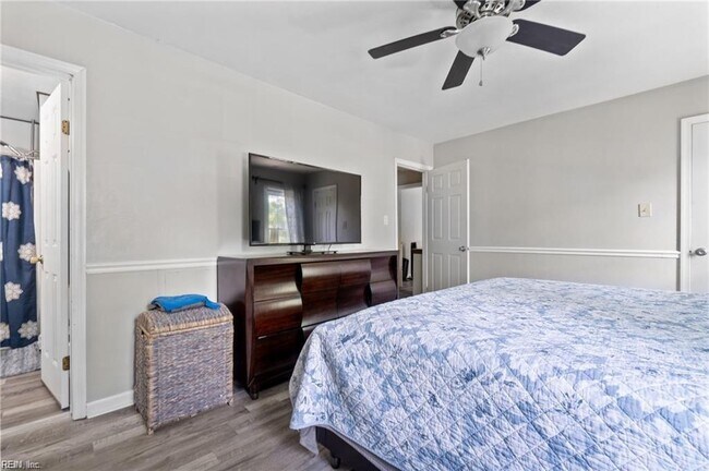 Building Photo - 1805 Monet Ct