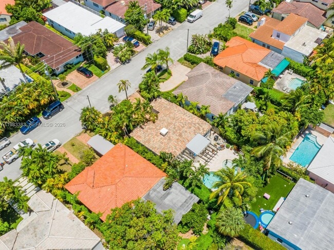 Building Photo - 8927 Hawthorne Ave