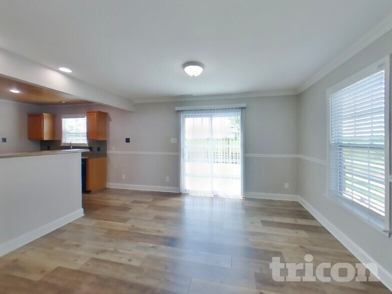 Building Photo - 404 W Warrior Ct