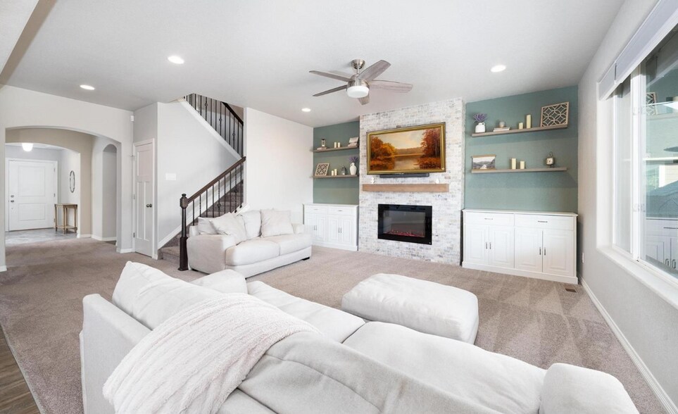 Building Photo - 9709 Quietwalk Ln