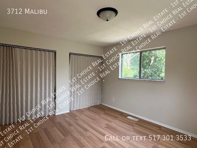 Building Photo - 3712 Malibu-