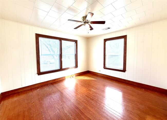 Building Photo - 1104 Marie St