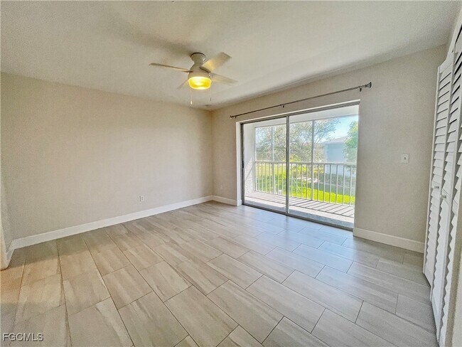 Building Photo - 5023 SW 16th Pl