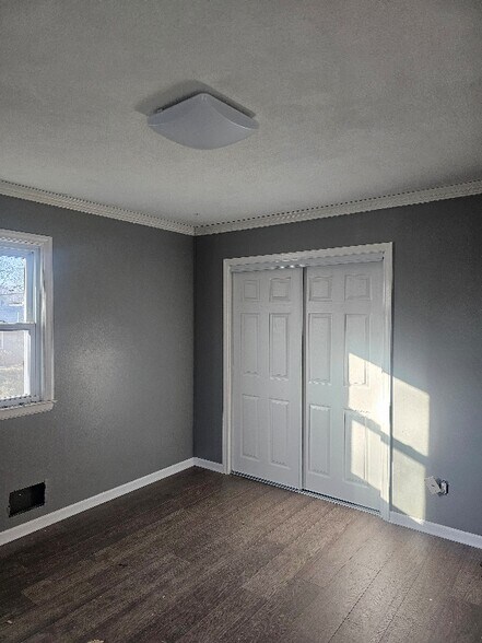 Building Photo - 10310 Nall Ave