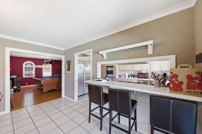 Building Photo - 25 Warmwood Way