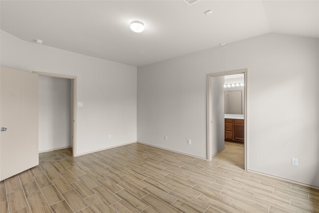 Building Photo - 2518 Montana Blue Dr