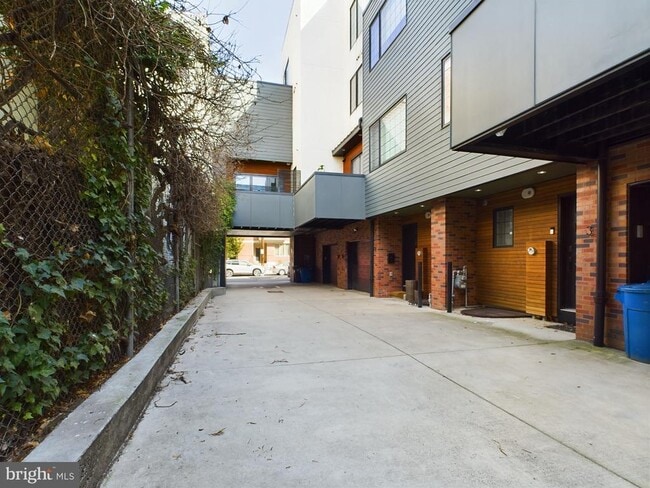 Building Photo - 1114 Shackamaxon St