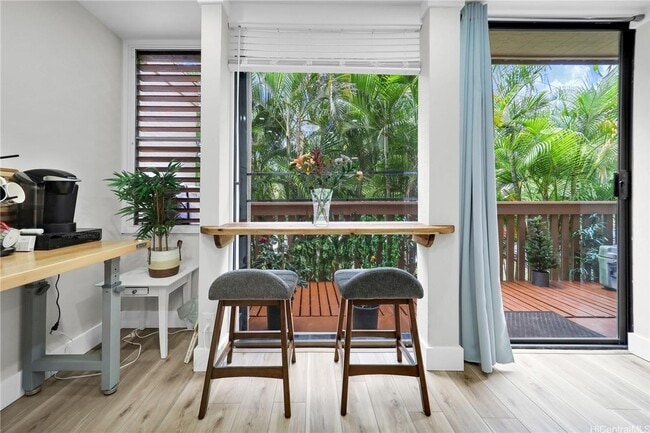 Building Photo - Makaha Valley Plantation 2 bedroom unit
