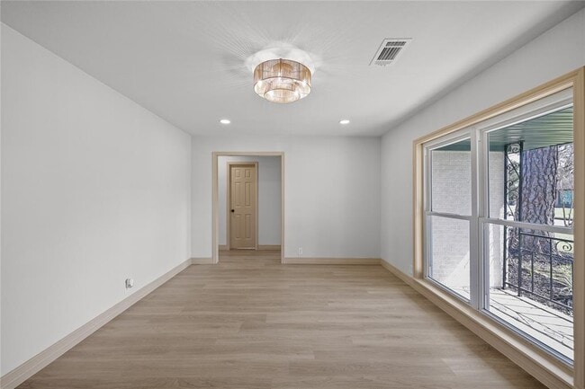 Building Photo - 4022 Marlborough Dr