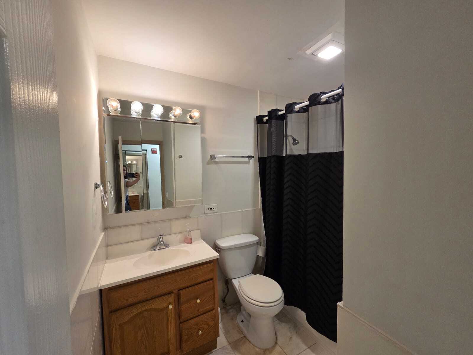 Building Photo - 2205 Arbor Cir