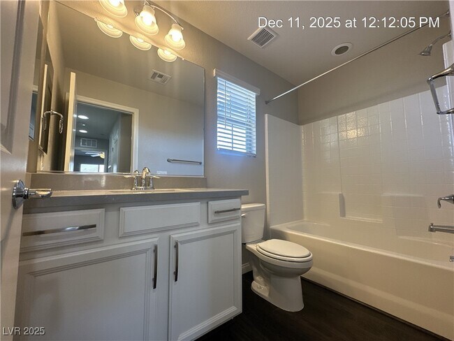 Building Photo - 177 Petaluma Valley Dr