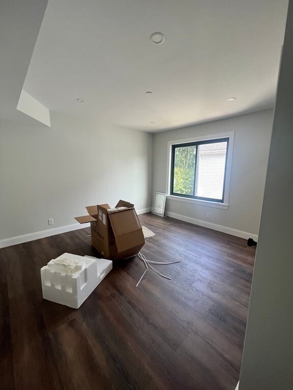 Building Photo - 25 Atkins St