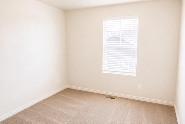 Building Photo - Lovely Home for Rent