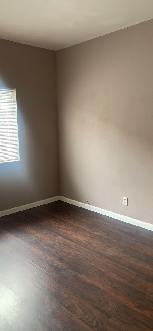 Building Photo - Beautiful Large Open Home in Hemet