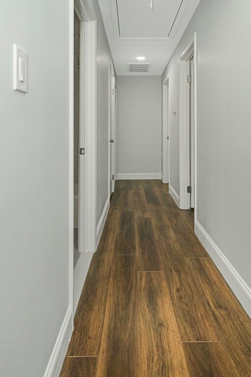 Building Photo - 57 Sloane Dr