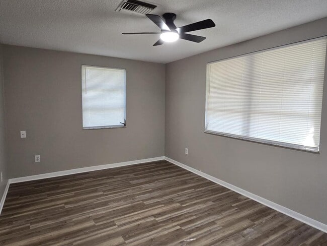 Building Photo - 9310 Marler Rd