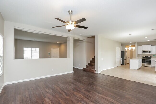 Building Photo - 918 S 118th Ln