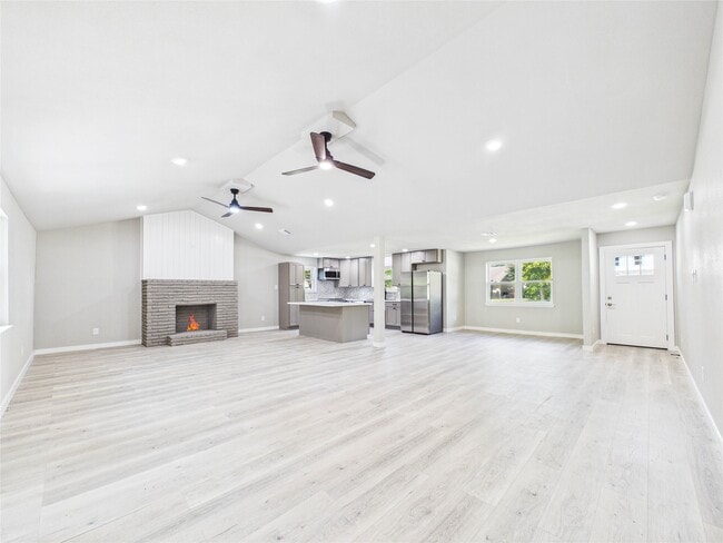 Building Photo - 135 Highland Terrace Dr