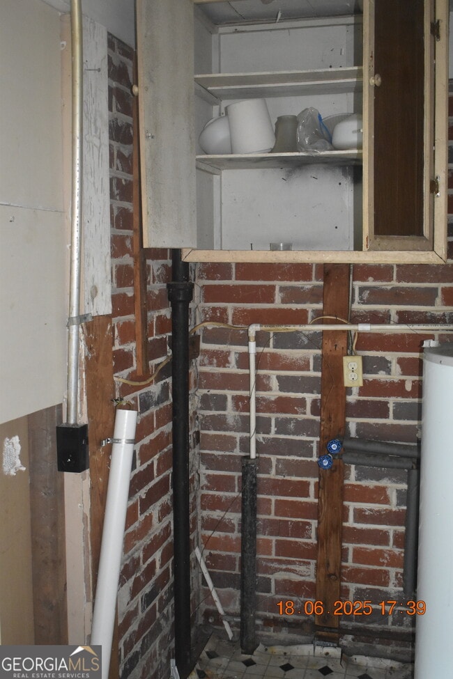 Building Photo - 803 Grosso Ave