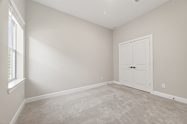 Building Photo - 11219 Peacock Flower St