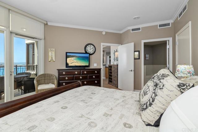 Building Photo - 700 W Harbor Dr