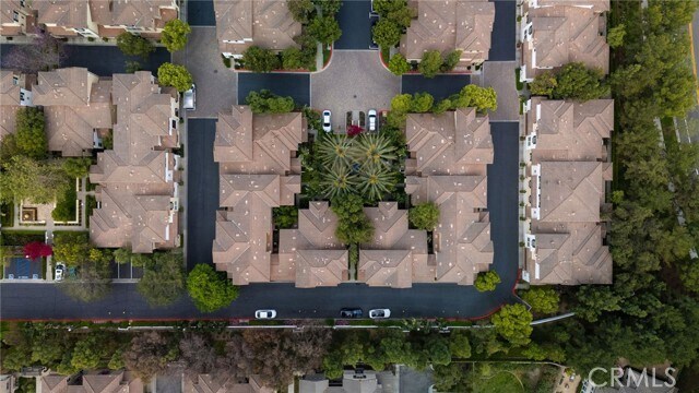 Building Photo - 259 Dewdrop