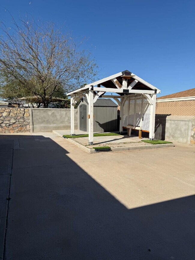 Building Photo - 3245 Nederland Ln