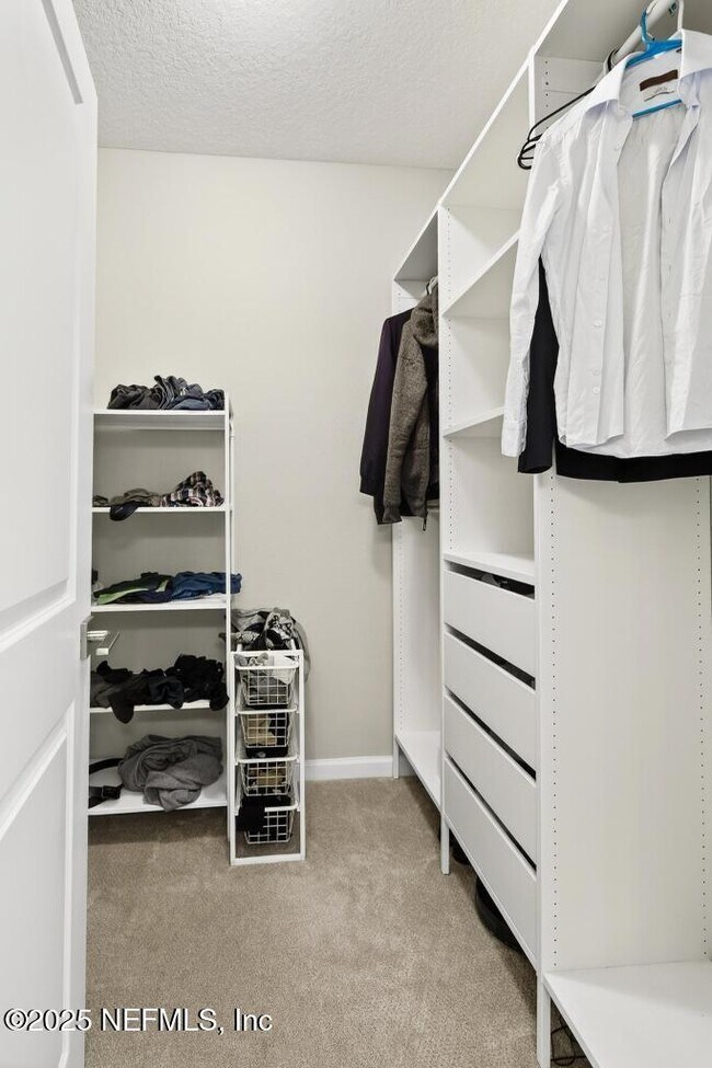 Building Photo - 542 Silver Landing Dr