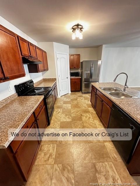 Building Photo - 225 Windwood Dr