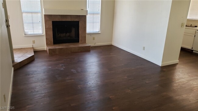 Building Photo - 372 Rushing Creek Ct