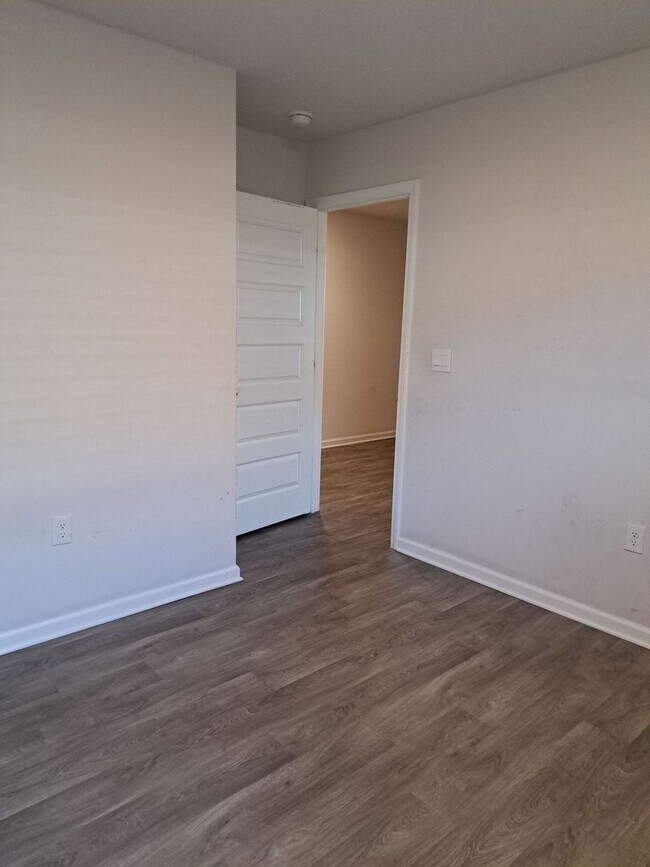 Building Photo - 207 Ryder Ln